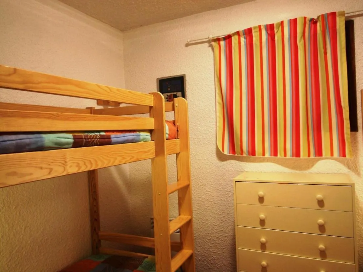 Confortable T2 Au Pied Des Pistes Avec Balcon Et Parking Gratuit - Fr-1-297-95 Auris 0*,  France